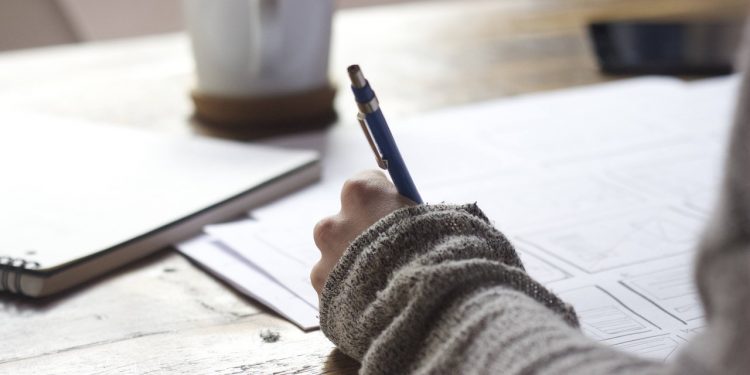 What Is Online Essay? State How To Write Customized Essays Accurately